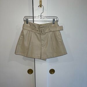 Women's ZARA Tan Belted Shorts HW